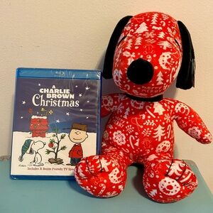 BUNDLE! SEALED Charlie Brown Christmas Blu-ray + LIMITED EDITION Snoopy Plushie
